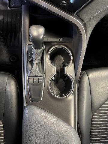 Used 2022 Toyota Camry SE FWD image 30