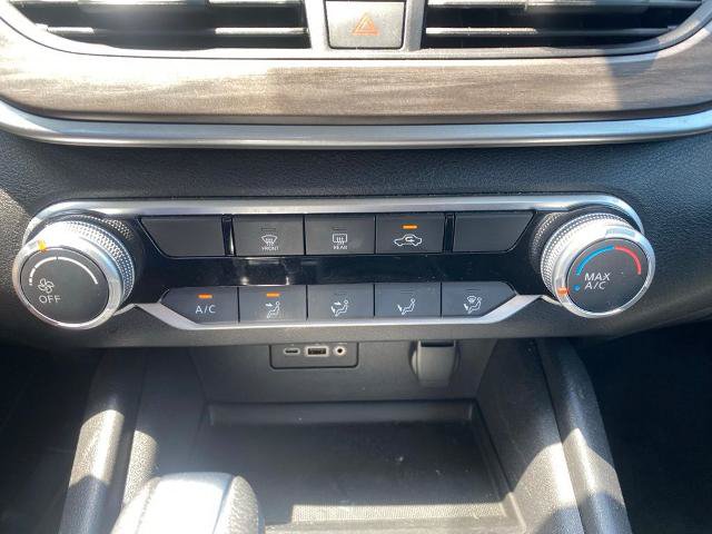 Used 2025 Nissan Altima 2.5 SV FWD image 22