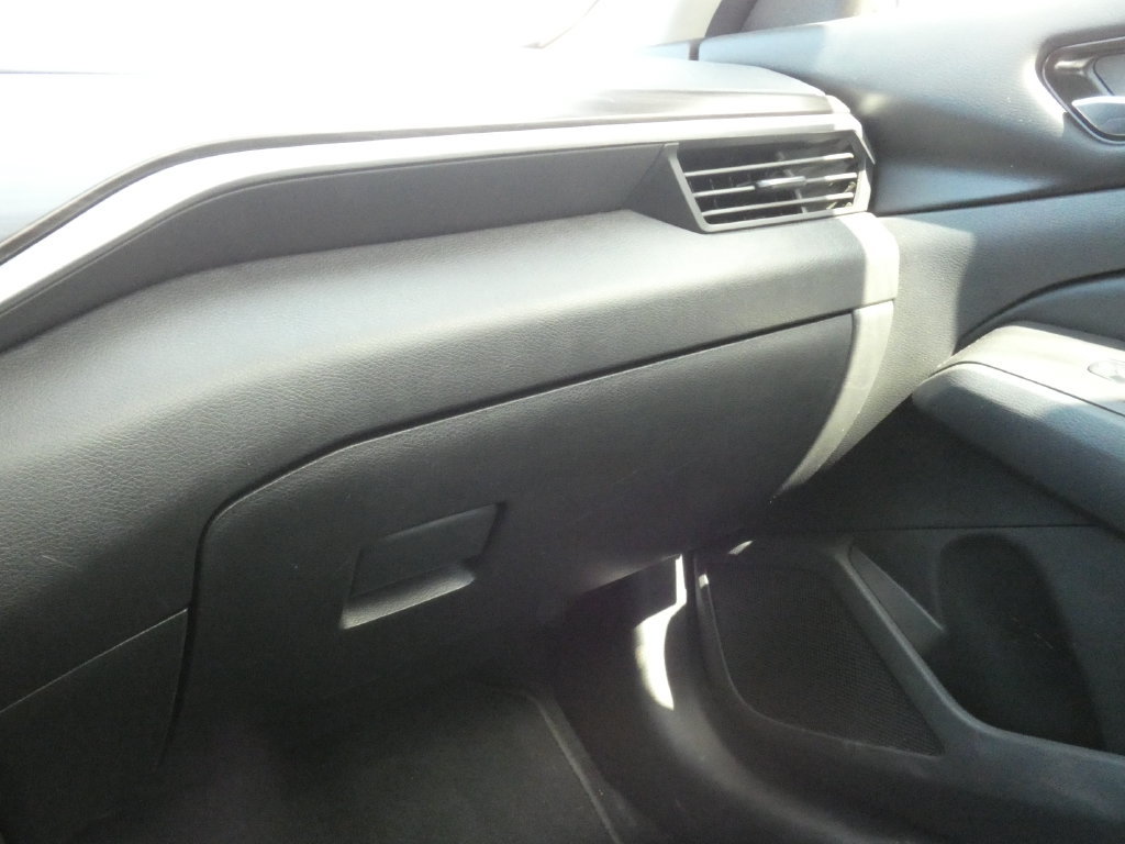 Used 2024 Nissan Altima 2.5 SV FWD image 21