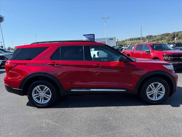 Certified 2024 Ford Explorer XLT w/ Equipment Group 202A AWD/4WD image 8