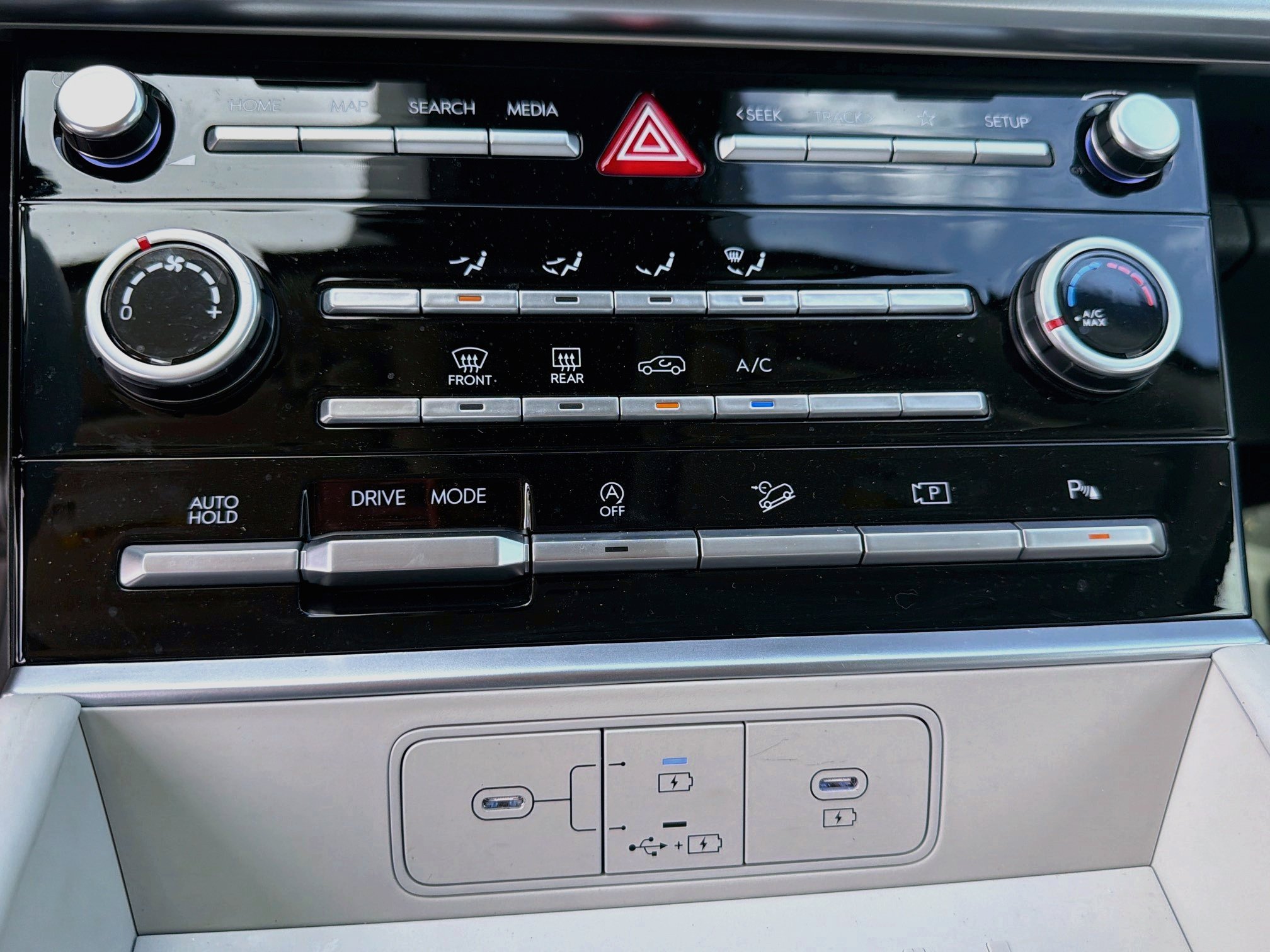 Used 2026 Hyundai Santa Fe SE FWD image 17