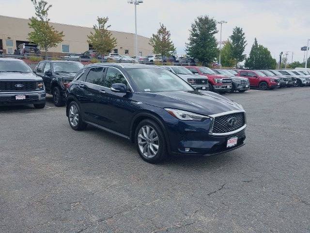Used 2019 INFINITI QX50 Essential w/ Premium Heat Package AWD/4WD image 2