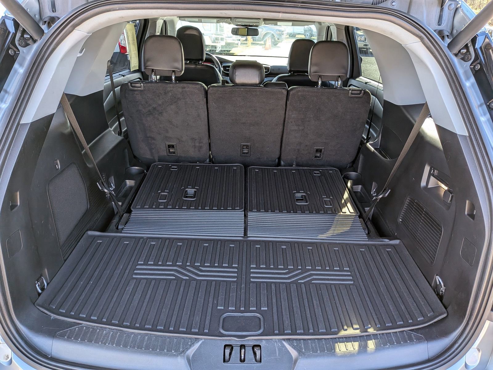 Certified 2023 Ford Explorer Limited image 13