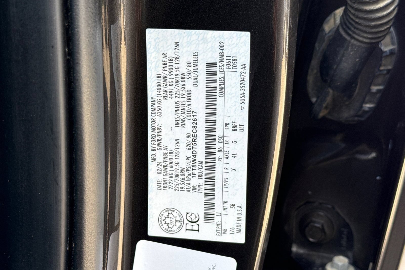 Certified 2024 Ford F450 Lariat w/ FX4 Off-Road Package AWD/4WD image 29