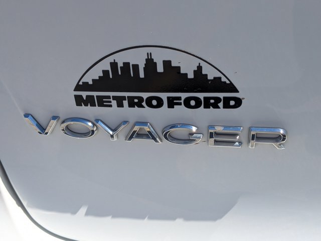 Used 2023 Chrysler Voyager LX FWD image 31