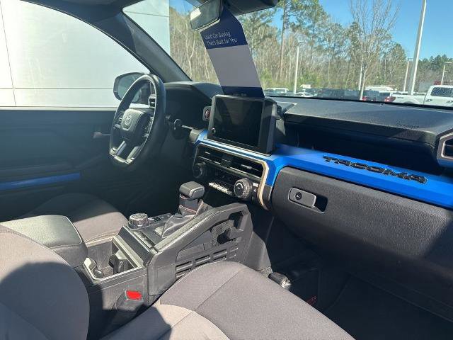 Used 2024 Toyota Tacoma TRD Off-Road image 27