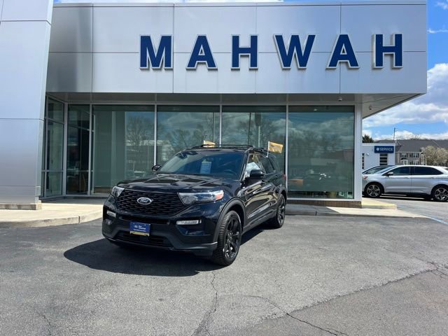 Certified 2023 Ford Explorer ST-Line w/ Class IV Trailer Tow Package image 2