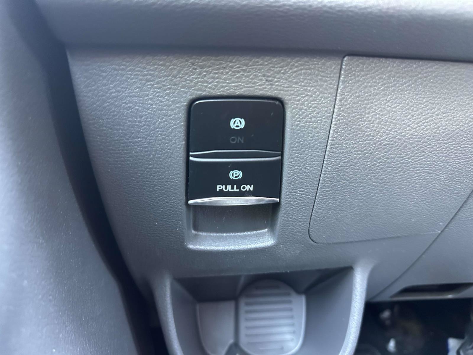 Certified 2023 Ford Transit 350 XLT RWD image 31