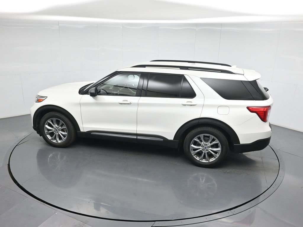 Certified 2021 Ford Explorer XLT w/ Equipment Group 202A RWD image 43