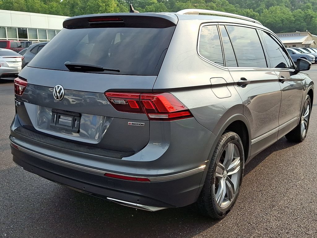 Used 2020 Volkswagen Tiguan SEL AWD/4WD image 10