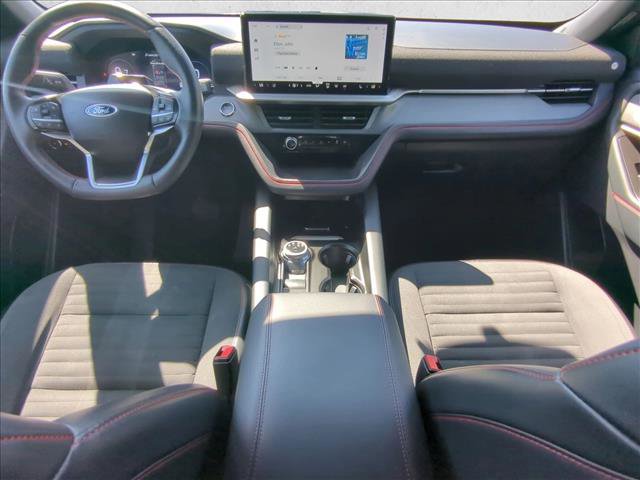 Certified 2025 Ford Explorer ST-Line w/ ST-Line Street Pack image 17