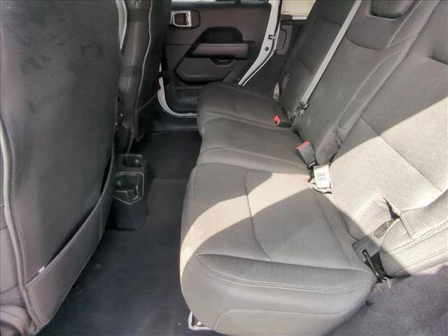Used 2020 Jeep Wrangler Unlimited Sahara image 17