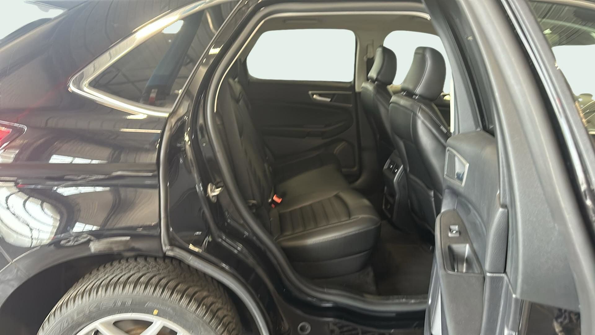 Certified 2022 Ford Edge SEL image 18