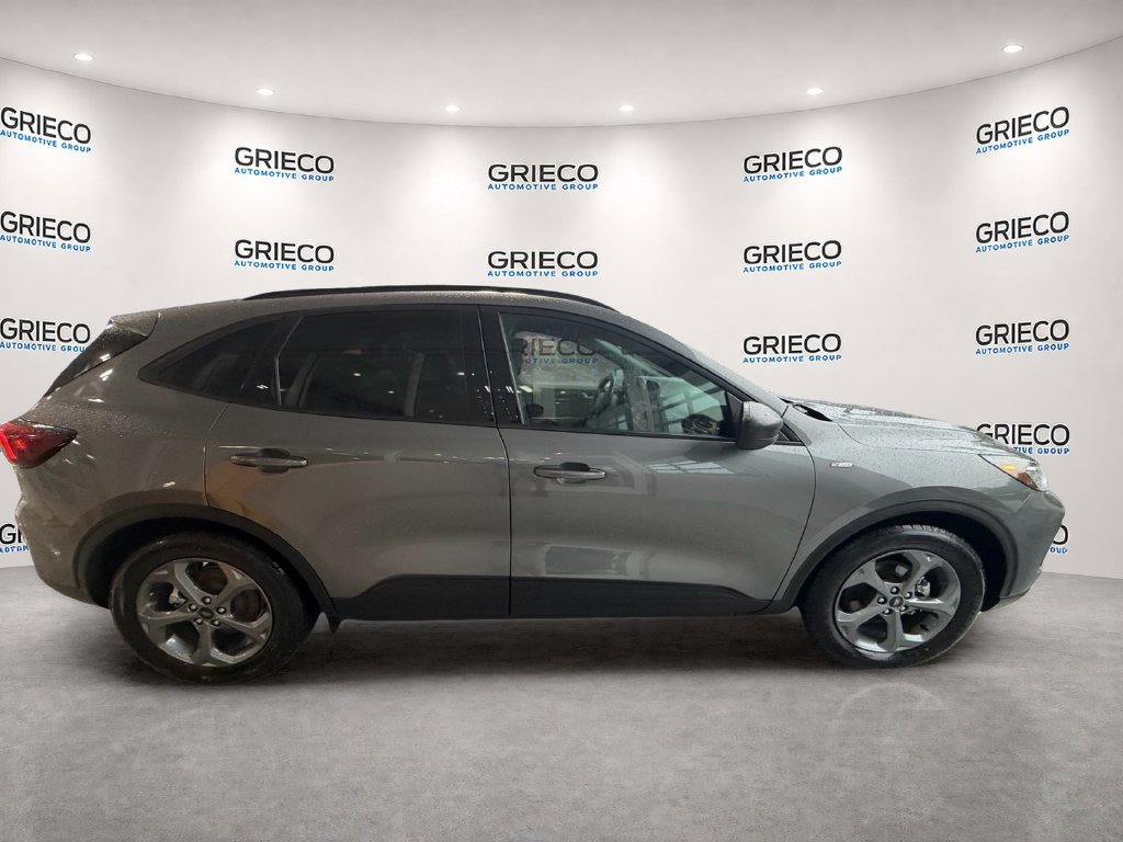 Certified 2025 Ford Escape ST-Line FWD image 8