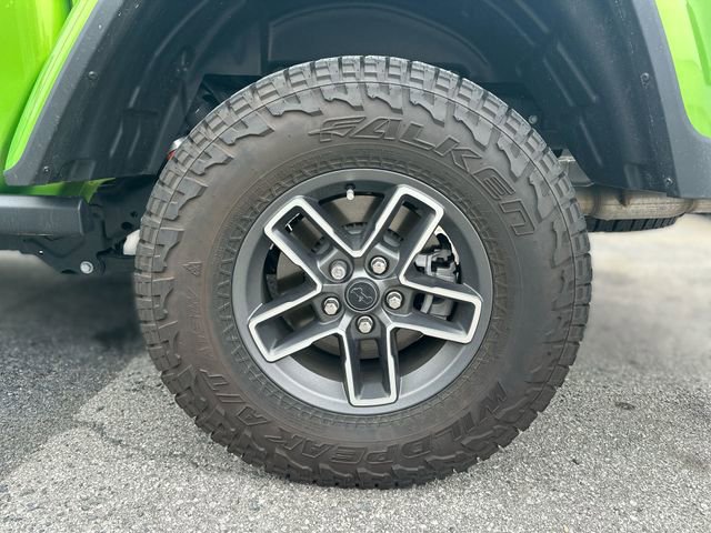 Used 2025 Jeep Gladiator Mojave image 10