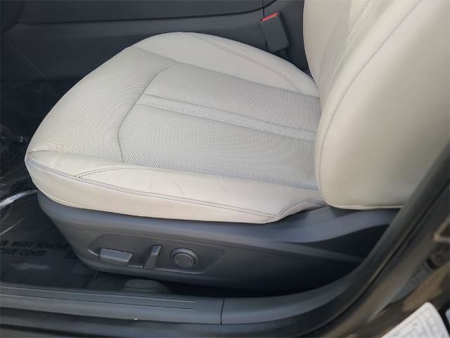 Used 2024 Hyundai Sonata Limited image 16