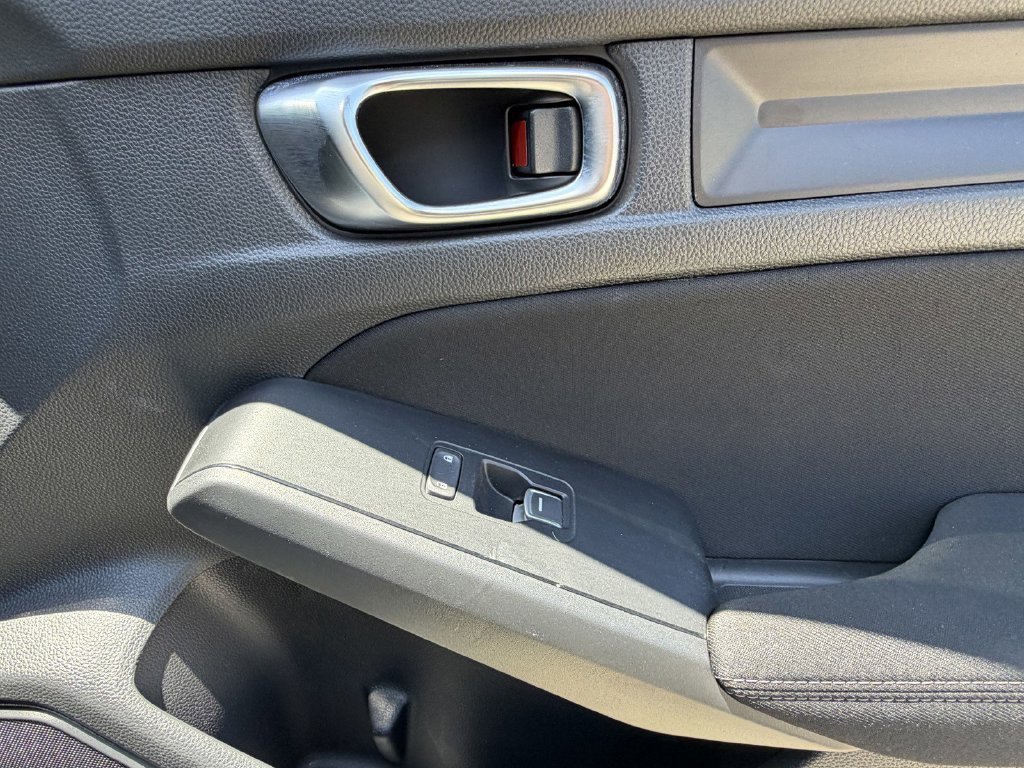 Used 2024 Honda Civic Sport image 11