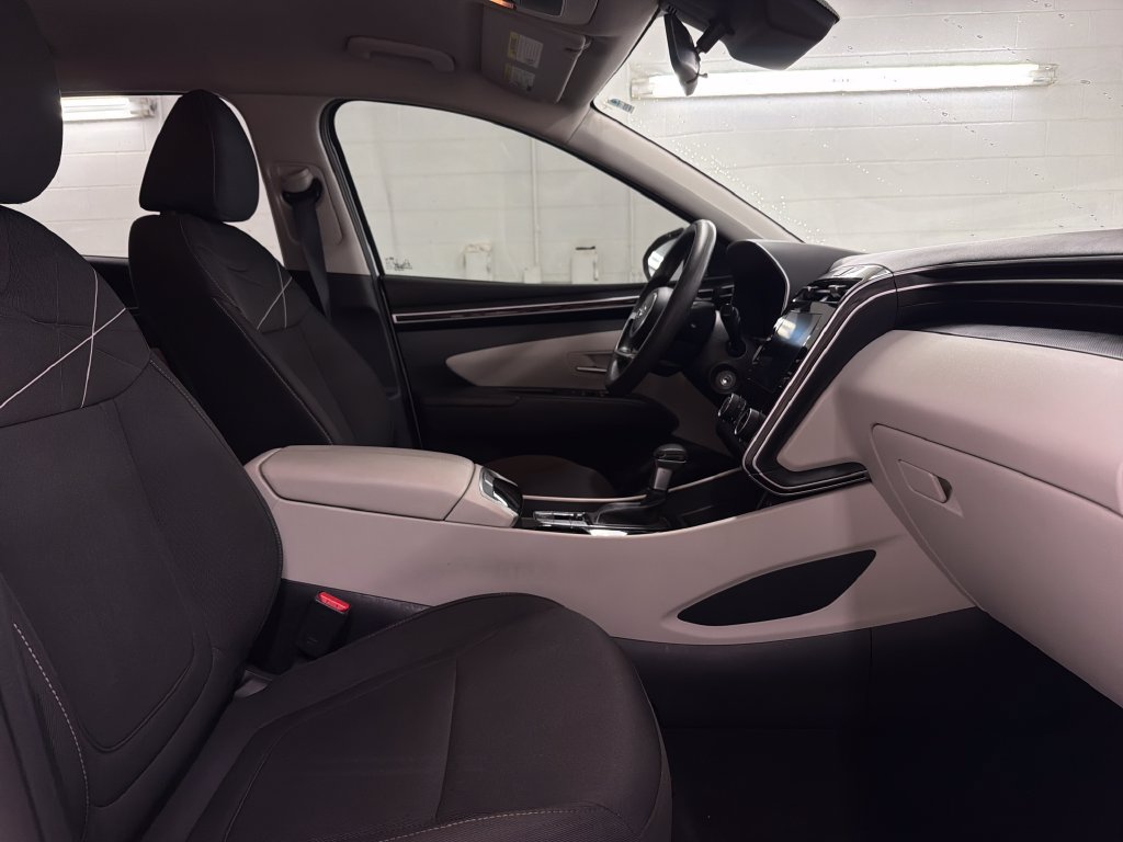 Used 2022 Hyundai Tucson SE FWD image 28