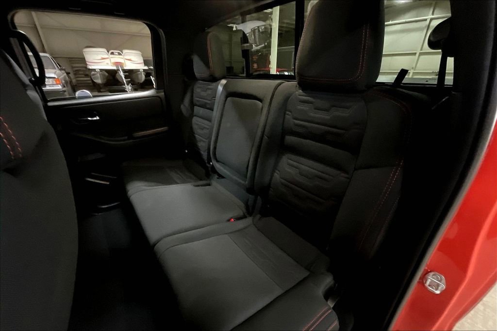Used 2025 Nissan Frontier PRO-4X w/ Pro Convenience Package image 24
