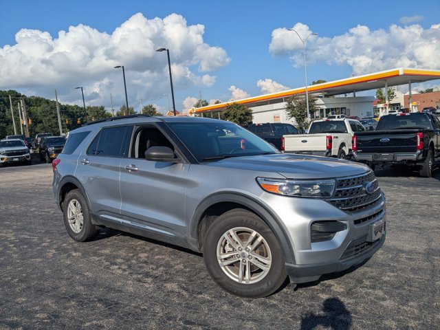 Certified 2023 Ford Explorer XLT AWD/4WD image 1