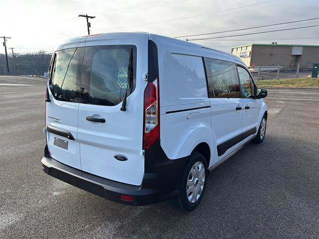 Certified 2022 Ford Transit Connect XL image 5
