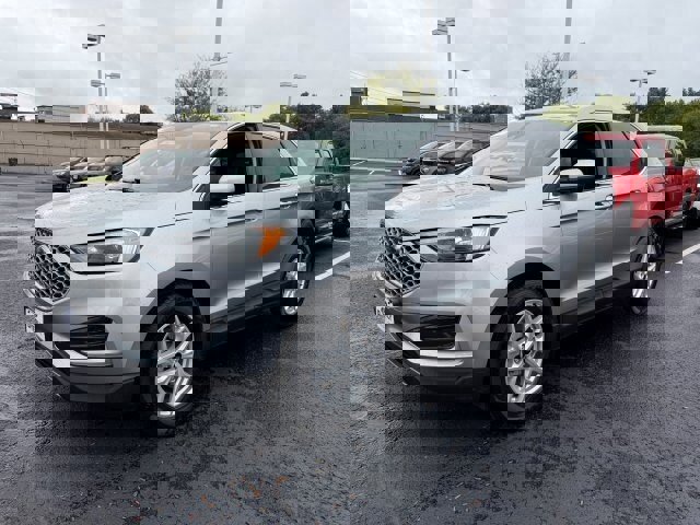 Certified 2023 Ford Edge SEL image 3