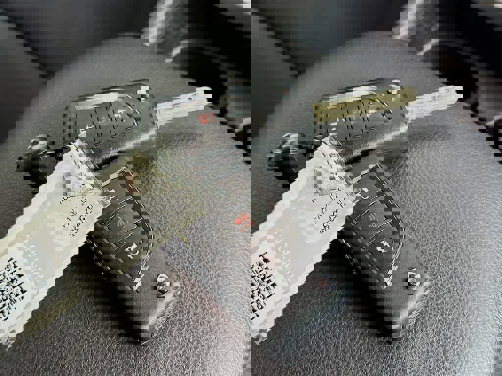 Used 2021 Toyota RAV4 LE image 25