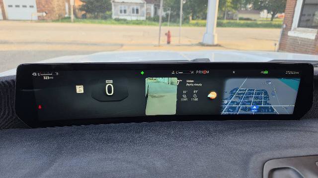 Certified 2025 Ford Expedition Active AWD/4WD image 25