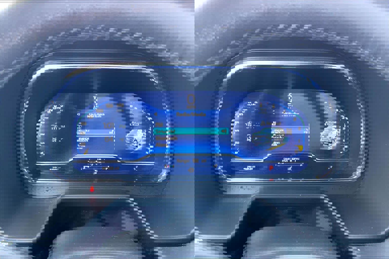 Used 2023 Chevrolet Tahoe Z71 w/ Luxury Package image 25