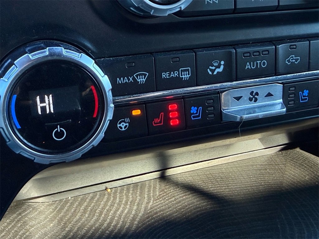 Certified 2021 Ford F150 Platinum w/ Equipment Group 701A High image 23