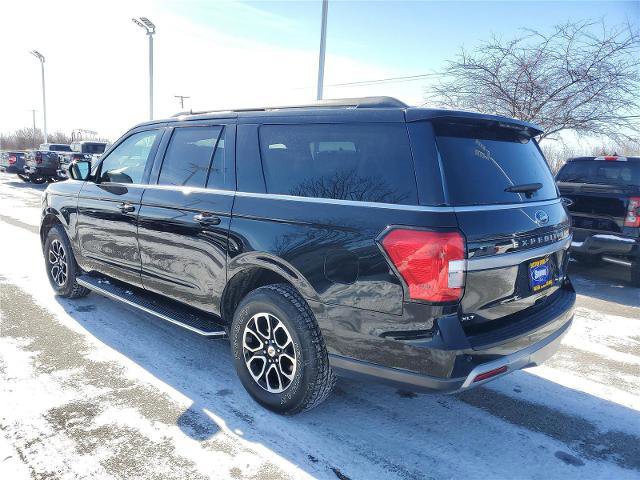 Certified 2023 Ford Expedition Max XLT image 3