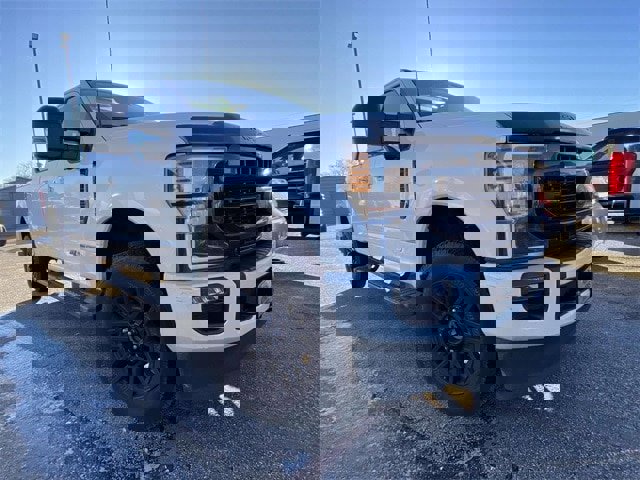 Certified 2022 Ford F350 Lariat w/ Black Appearance Package image 13
