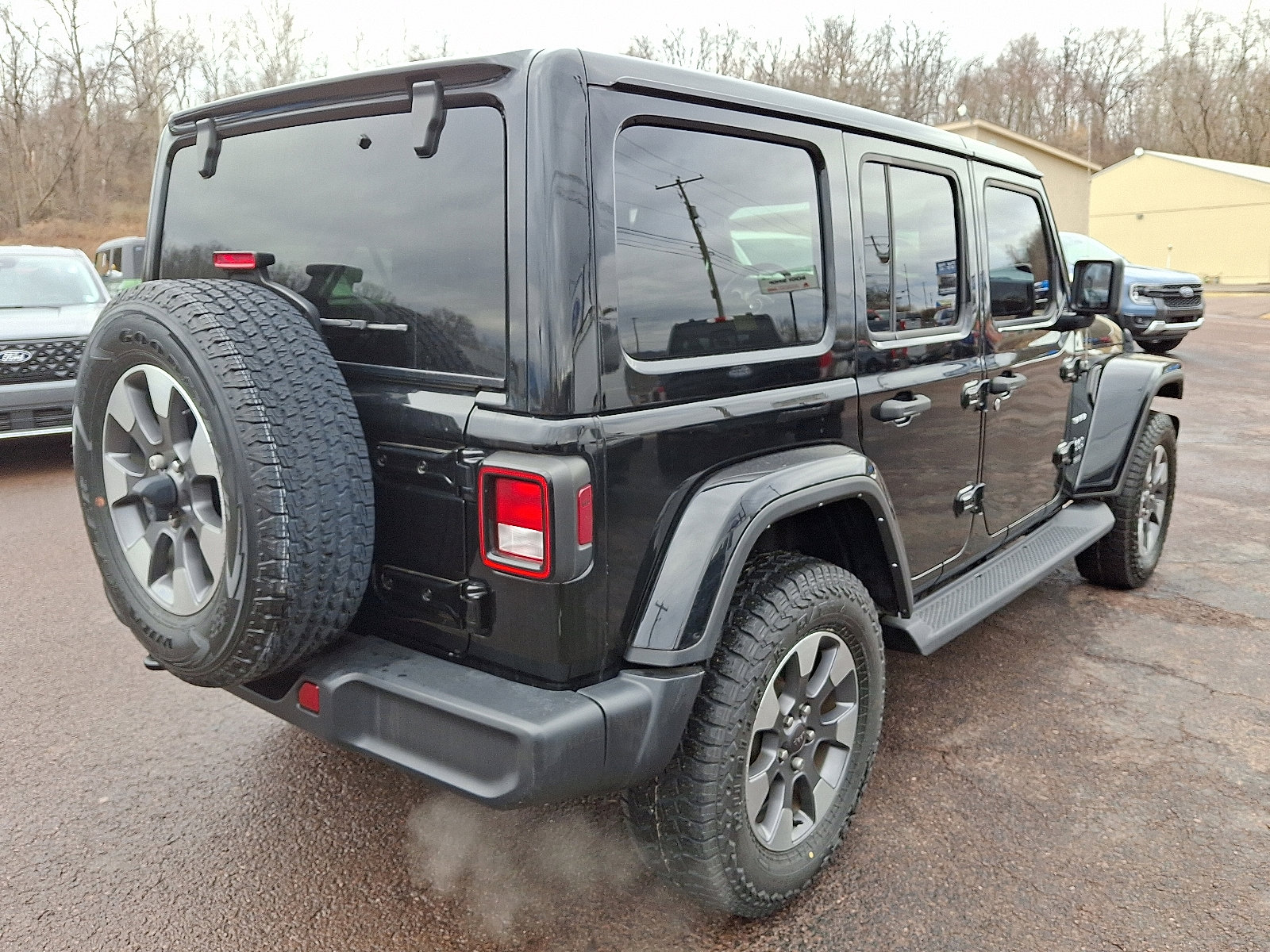 Used 2021 Jeep Wrangler Unlimited Sahara image 10