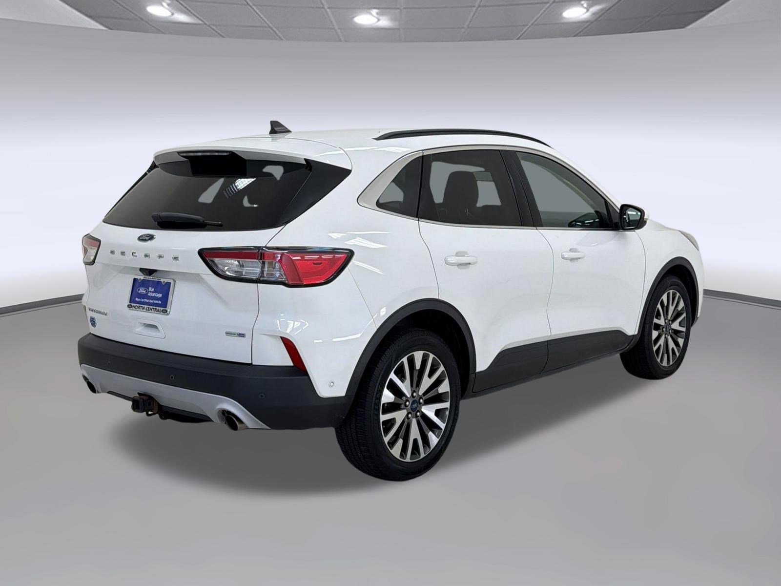 Certified 2020 Ford Escape Titanium AWD/4WD image 9
