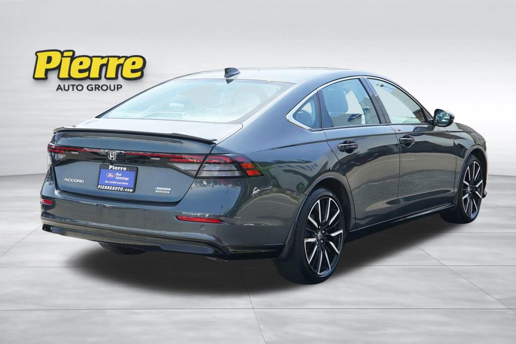 Used 2023 Honda Accord Touring image 7