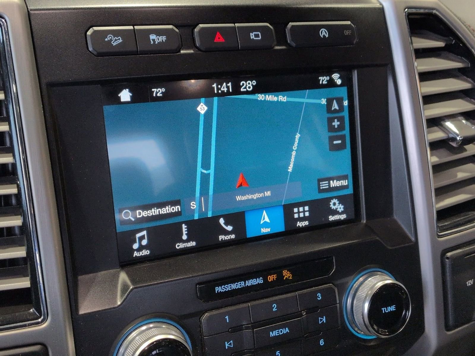 Certified 2018 Ford F150 Platinum w/ Technology Package image 61