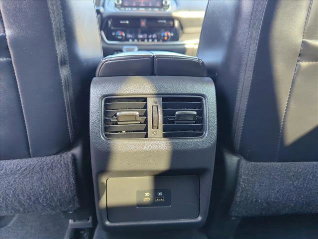 Used 2021 Nissan Rogue SV w/ Premium Package FWD image 17
