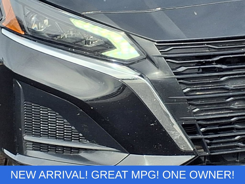 Used 2025 Nissan Altima 2.5 SV FWD image 25