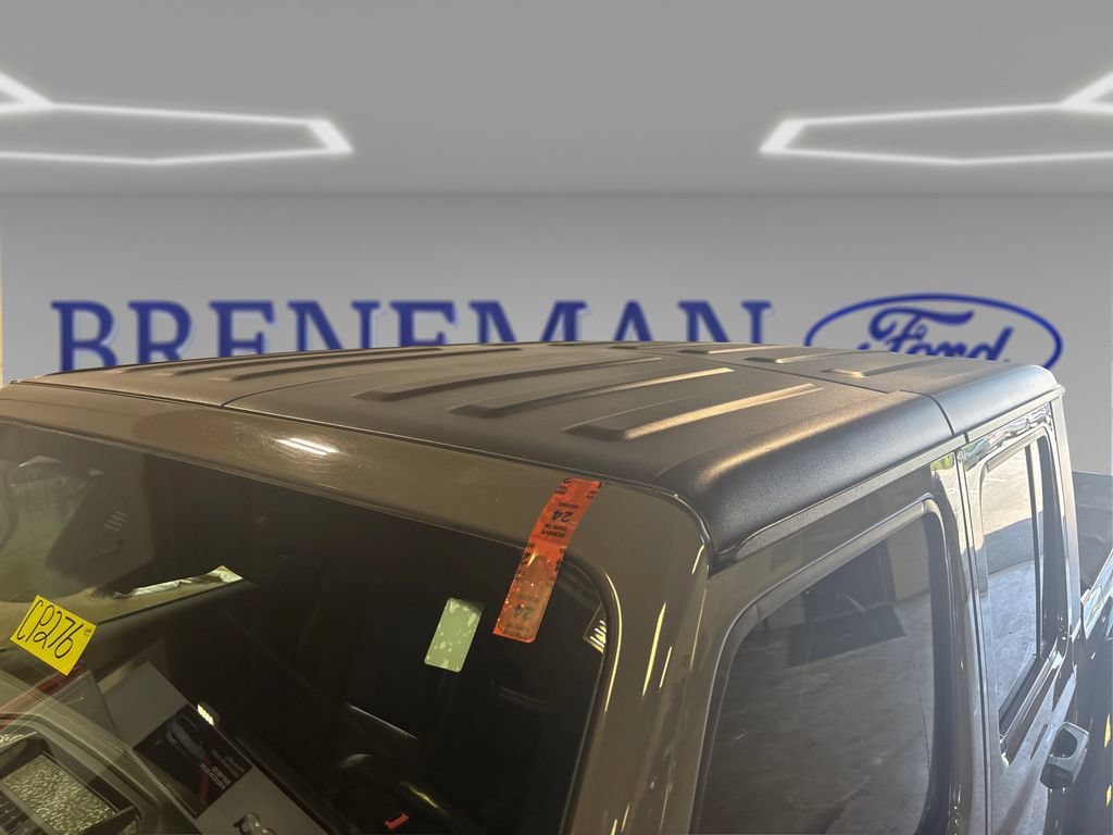 Used 2020 Jeep Gladiator Rubicon AWD/4WD image 13