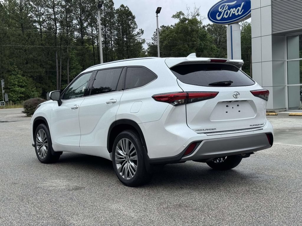 Used 2023 Toyota Highlander Platinum AWD/4WD image 25