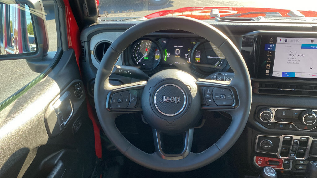 Used 2025 Jeep Wrangler Unlimited Sport S 4xe AWD/4WD image 24