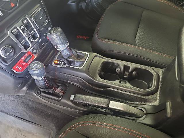 Used 2018 Jeep Wrangler Unlimited Rubicon AWD/4WD image 25