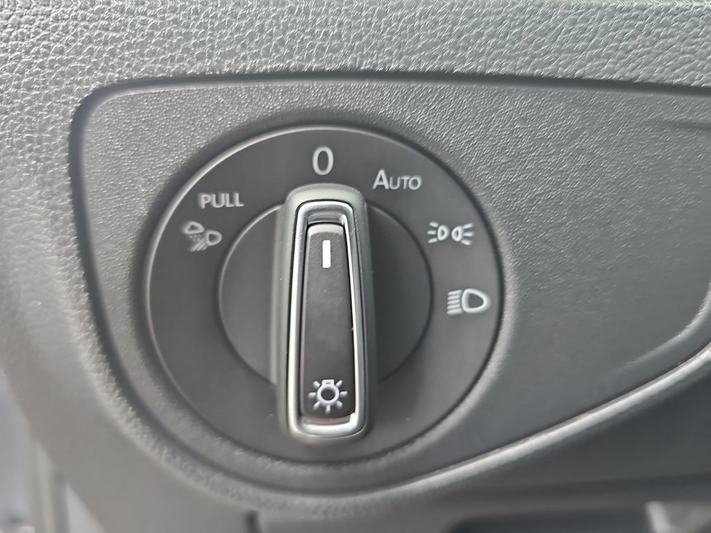 Used 2022 Volkswagen Atlas SEL R-Line AWD/4WD image 26