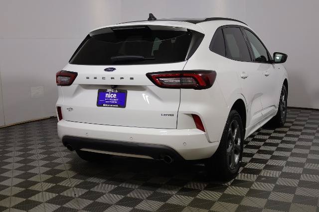 Certified 2023 Ford Escape ST-Line w/ Tech Pack #1 AWD/4WD image 6
