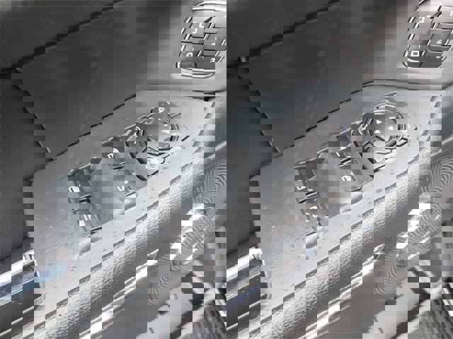 Certified 2024 Ford Expedition XLT image 19