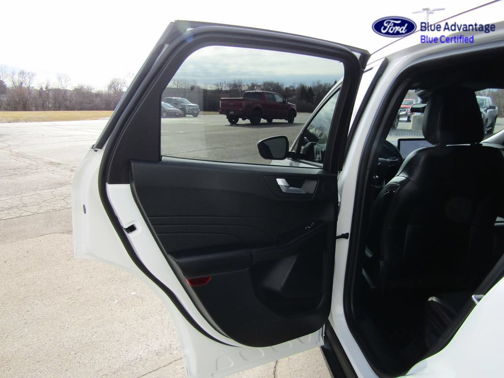 Certified 2023 Ford Escape ST-Line Select w/ Tech Pack #2 AWD/4WD image 40