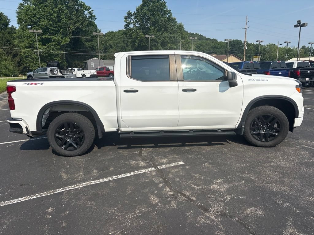 Used 2023 Chevrolet Silverado 1500 Custom AWD/4WD image 5
