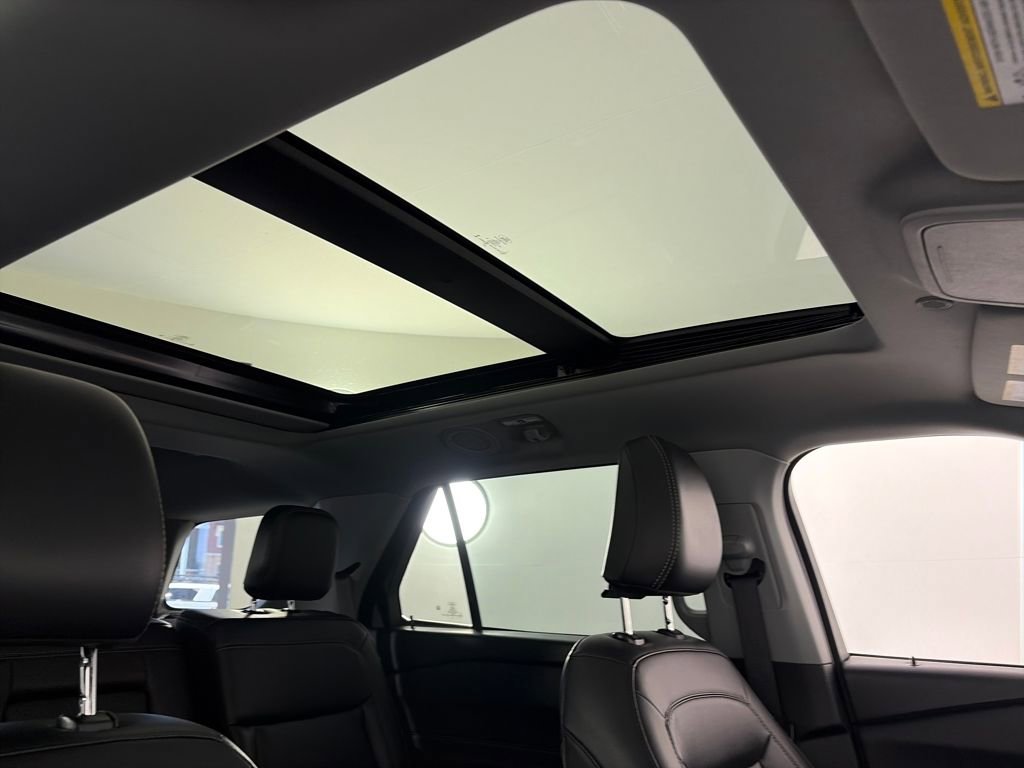 Certified 2024 Ford Explorer XLT w/ Equipment Group 202A image 32