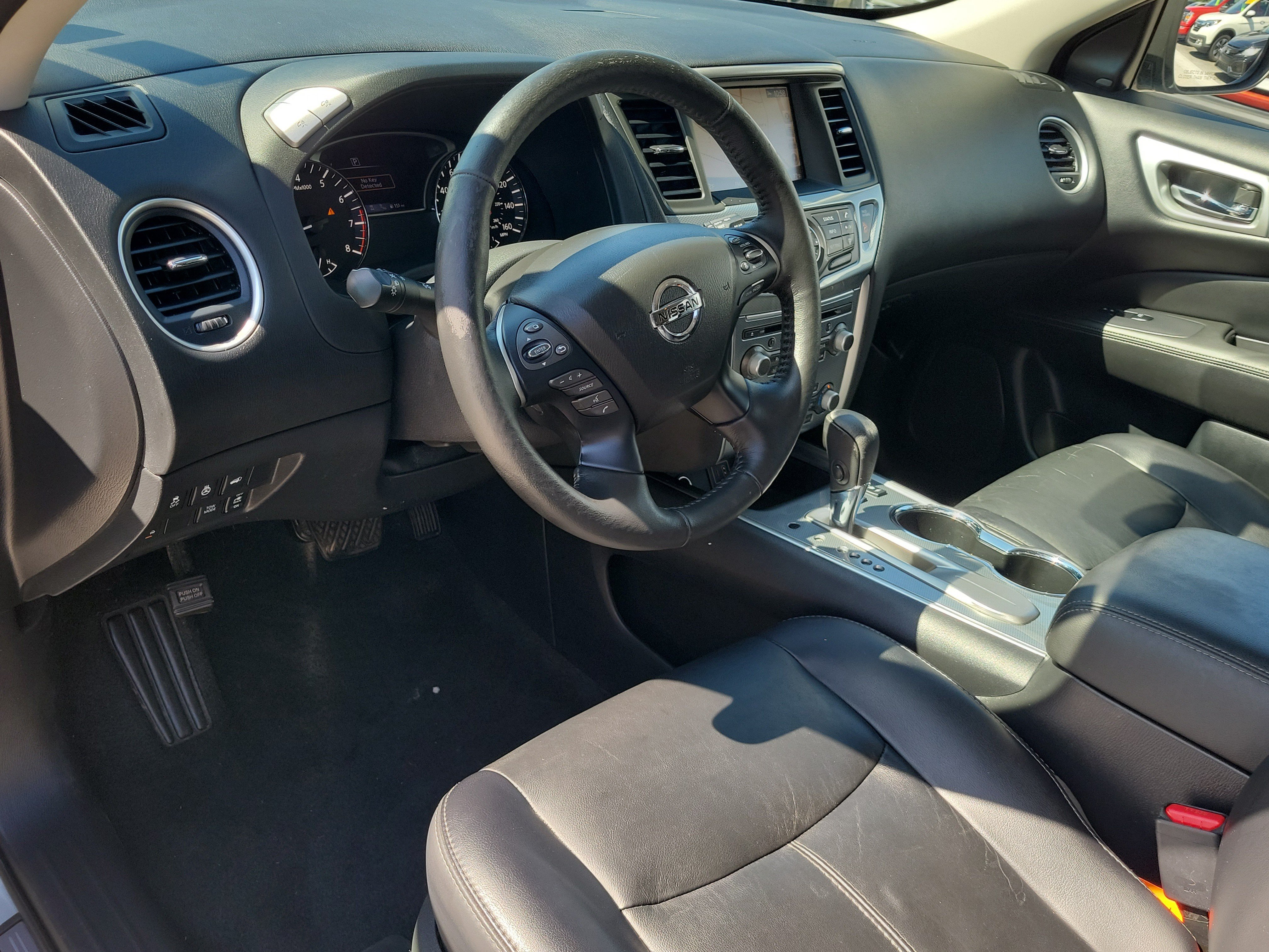 Used 2019 Nissan Pathfinder SL FWD image 22