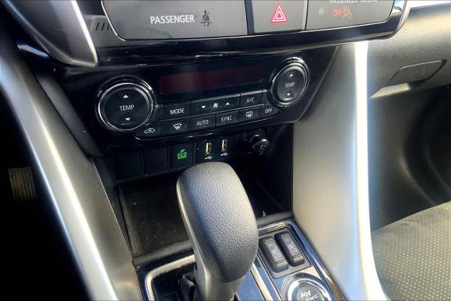 Used 2023 Mitsubishi Eclipse Cross SE image 35